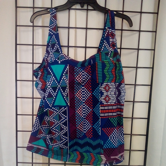 Roamans Plus size Tankini Top Multicolored 18W Built in bra NWOT - Picture 1 of 5